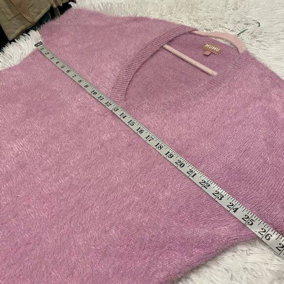 Show Me Your Mumu Cozy Forever Sweater in Pretty Pink Knit Medium - Picture 4 of 7